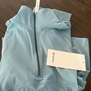 Lululemon New Route 1/2 Zip NWT size 4